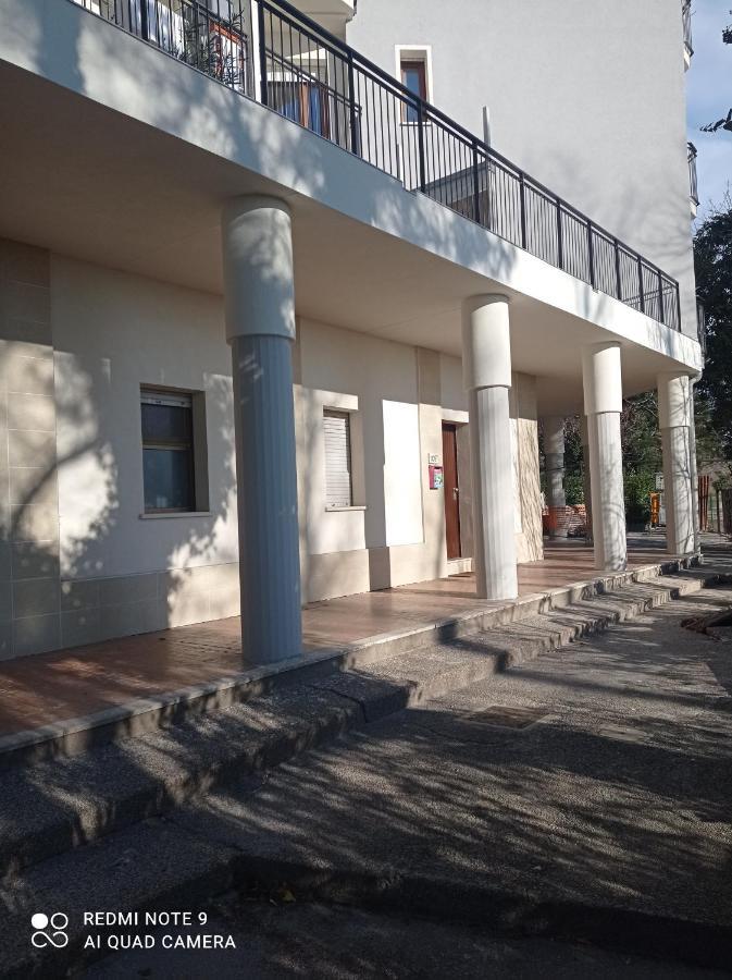 Casa Vacanze Cau De Mezo Apartment Marina Julia Exterior photo